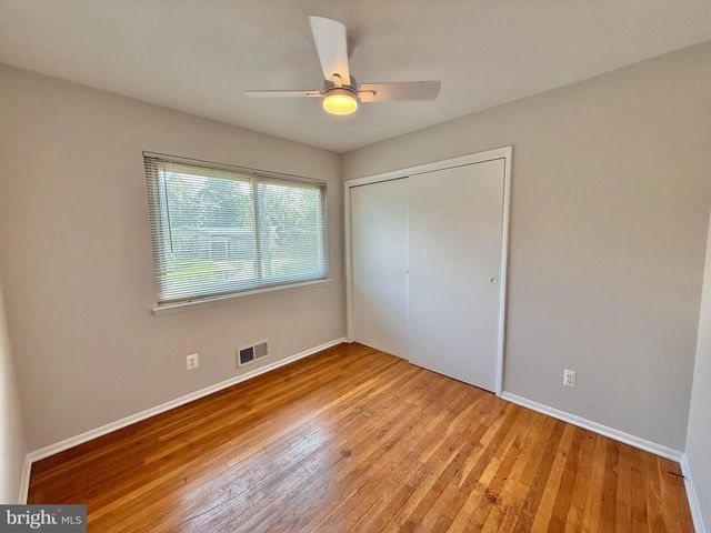 7700 GLENISTER DR, Springfield, VA 22152