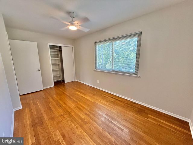 7700 GLENISTER DR, Springfield, VA 22152