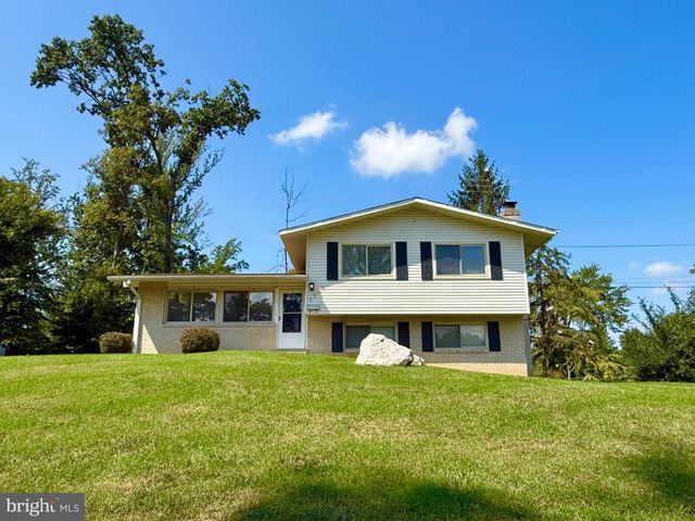 7700 GLENISTER DR, Springfield, VA 22152