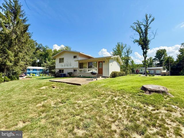 7700 GLENISTER DR, Springfield, VA 22152