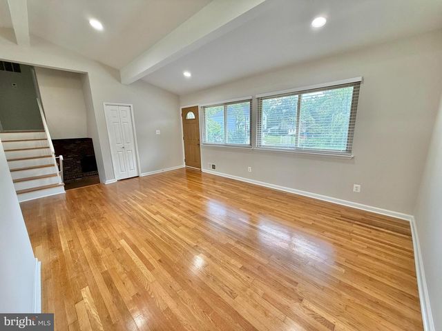 7700 GLENISTER DR, Springfield, VA 22152
