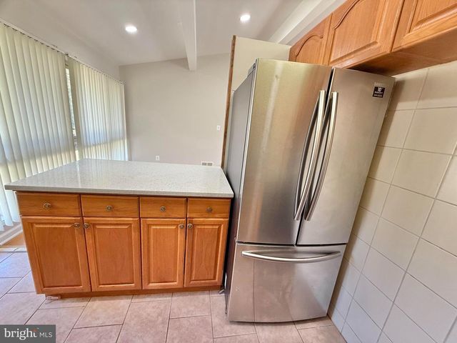 7700 GLENISTER DR, Springfield, VA 22152
