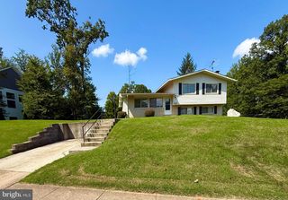 7700 GLENISTER DR, Springfield, VA 22152