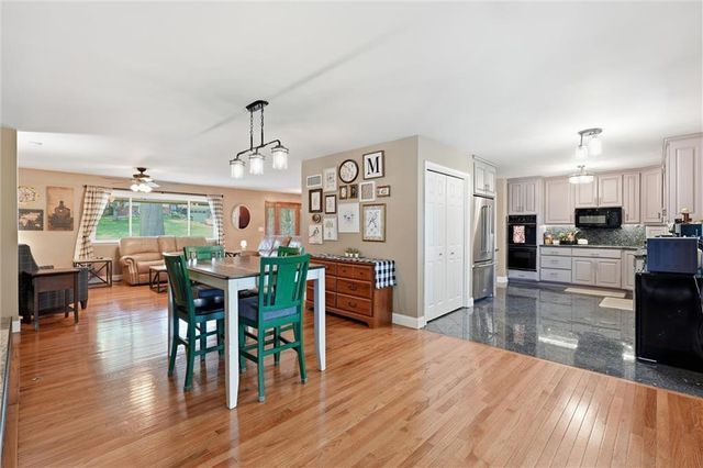 743 Linda Lane, Bonner Springs, KS 66012