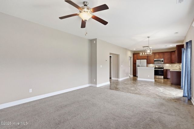 122 Rosedale Drive, Moyock, NC 27958
