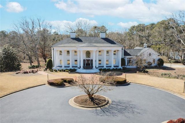 1445 Hillside Drive, Grayson, GA 30017