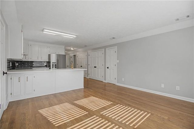 1445 Hillside Drive, Grayson, GA 30017