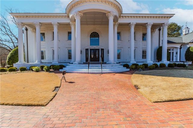 1445 Hillside Drive, Grayson, GA 30017