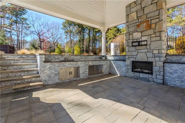 1445 Hillside Drive, Grayson, GA 30017