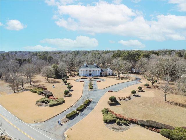 1445 Hillside Drive, Grayson, GA 30017