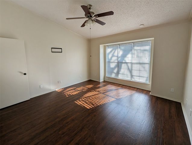 2728 Copper Creek Drive 208, Arlington, TX 76006