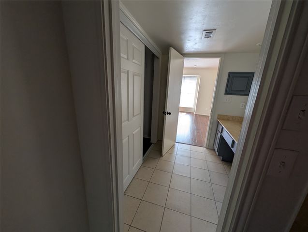 2728 Copper Creek Drive 208, Arlington, TX 76006