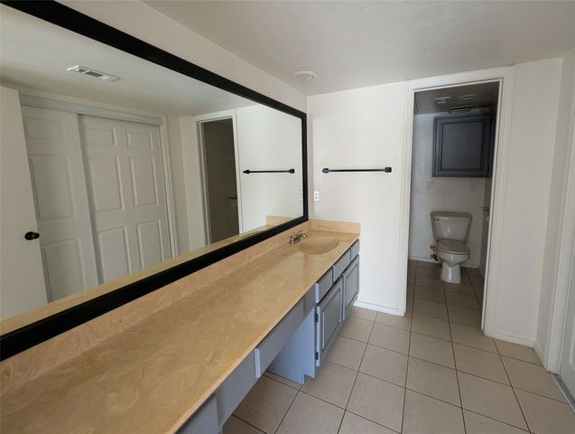 2728 Copper Creek Drive 208, Arlington, TX 76006