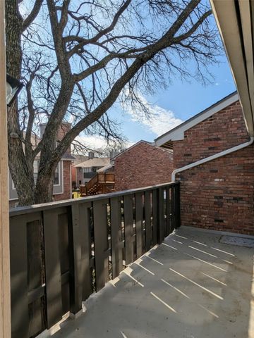 2728 Copper Creek Drive 208, Arlington, TX 76006