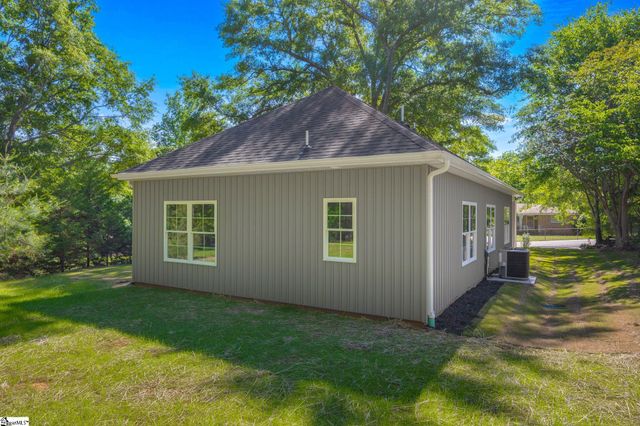 219 Maplecroft Street, Liberty, SC 29657