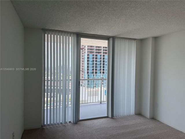 915 NW 1st Ave H2208, Miami, FL 33136