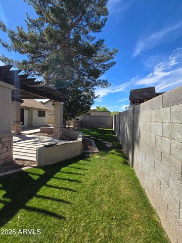 7326 W Maryland Avenue W, Glendale, AZ 85303