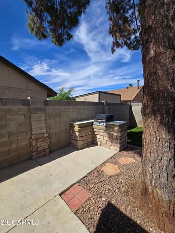 7326 W Maryland Avenue W, Glendale, AZ 85303