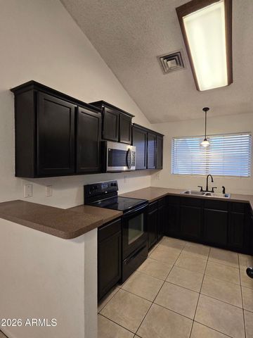 7326 W Maryland Avenue W, Glendale, AZ 85303