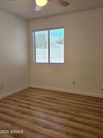 7326 W Maryland Avenue W, Glendale, AZ 85303