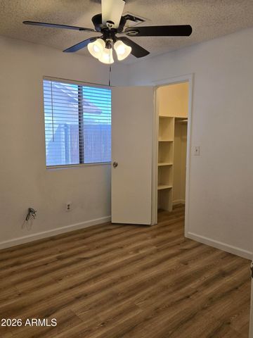 7326 W Maryland Avenue W, Glendale, AZ 85303