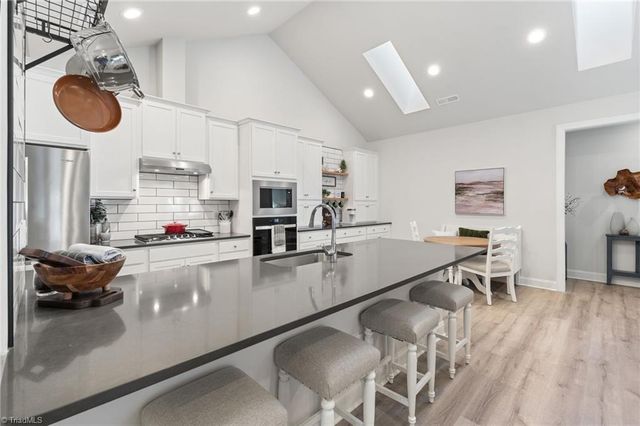 1557 Oakbluffs Drive, Colfax, NC 27235