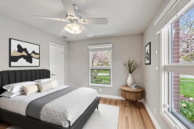 1029 Elmwood Avenue, Deerfield, IL 60015