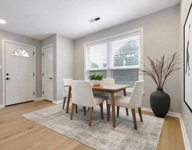 1029 Elmwood Avenue, Deerfield, IL 60015