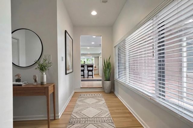 1029 Elmwood Avenue, Deerfield, IL 60015