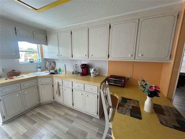 7490 46TH AVENUE N 314, St Petersburg, FL 33709