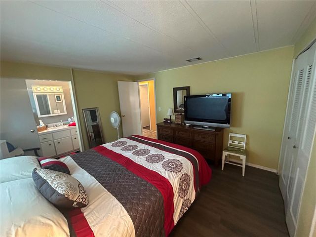 7490 46TH AVENUE N 314, St Petersburg, FL 33709