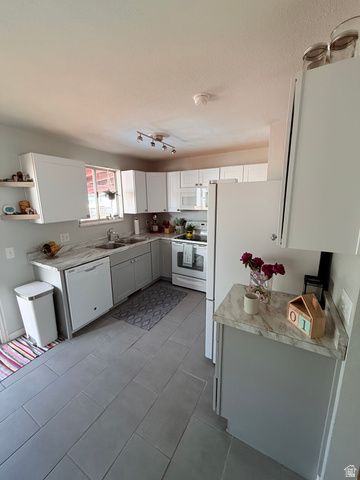 5971 S 4000 W, Taylorsville, UT 84129