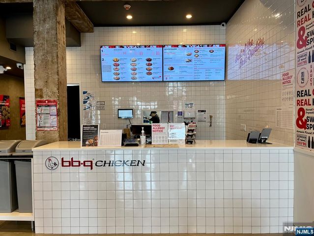 350 Bloomfield, Caldwell, NJ 07006