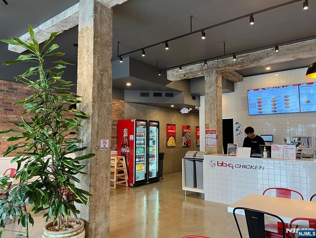 350 Bloomfield, Caldwell, NJ 07006