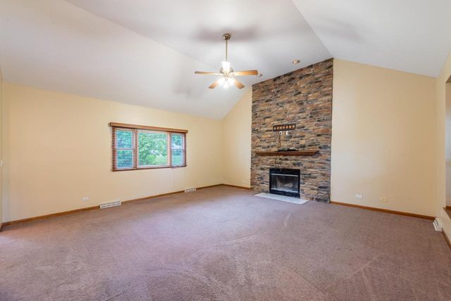 10850 35th AVENUE, Pleasant Prairie, WI 53158