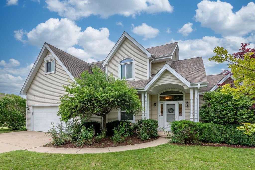 10850 35th AVENUE, Pleasant Prairie, WI 53158
