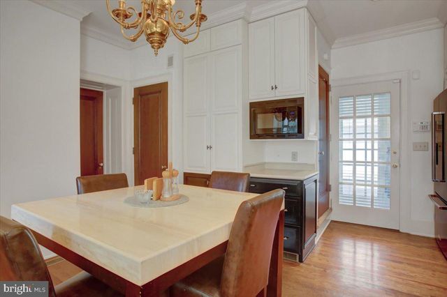 307 W KING ST, Shippensburg, PA 17257