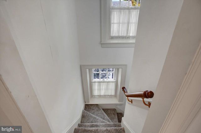 307 W KING ST, Shippensburg, PA 17257