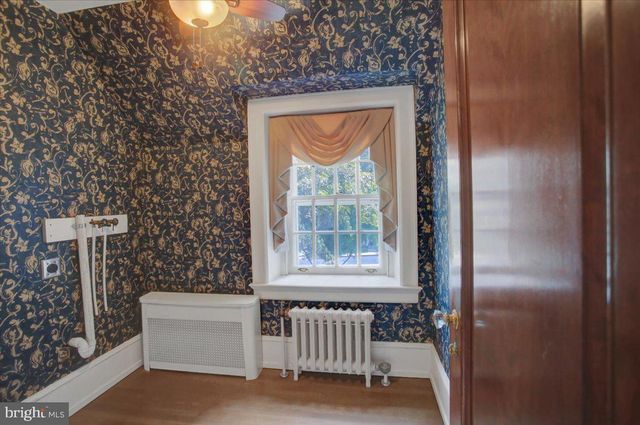 307 W KING ST, Shippensburg, PA 17257