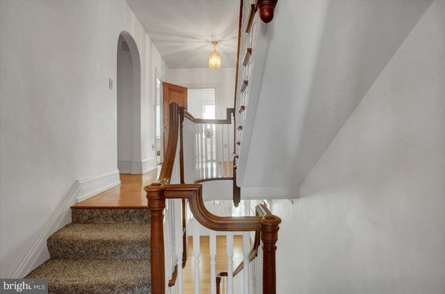 307 W KING ST, Shippensburg, PA 17257