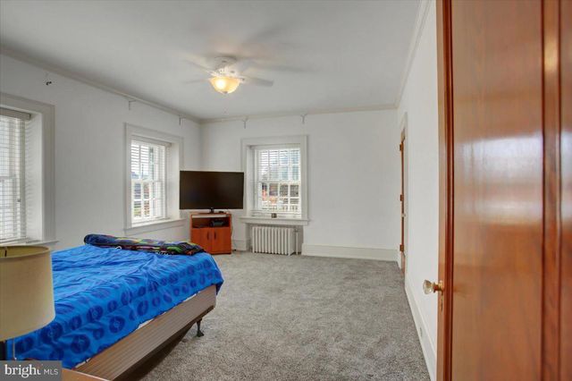 307 W KING ST, Shippensburg, PA 17257