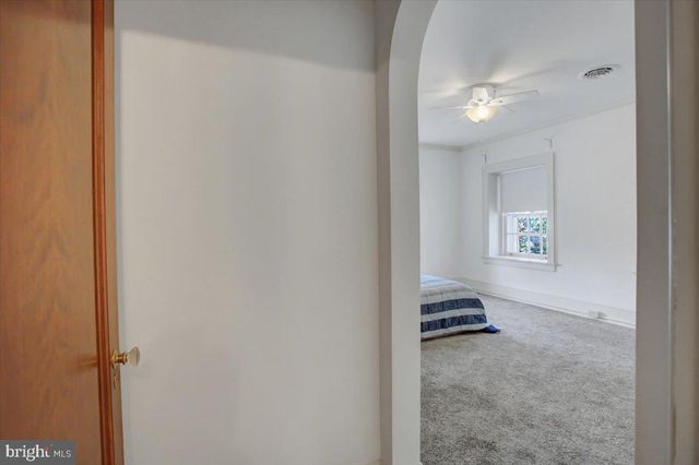 307 W KING ST, Shippensburg, PA 17257