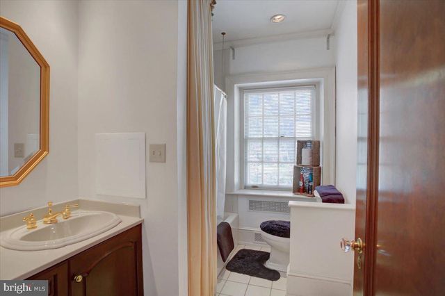 307 W KING ST, Shippensburg, PA 17257