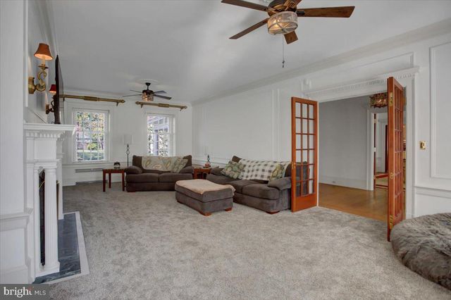 307 W KING ST, Shippensburg, PA 17257