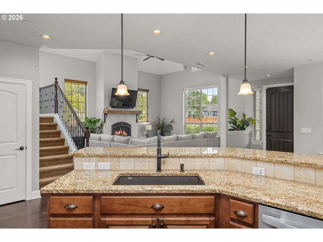 29374 Sw BROWN Rd, Wilsonville, OR 97070