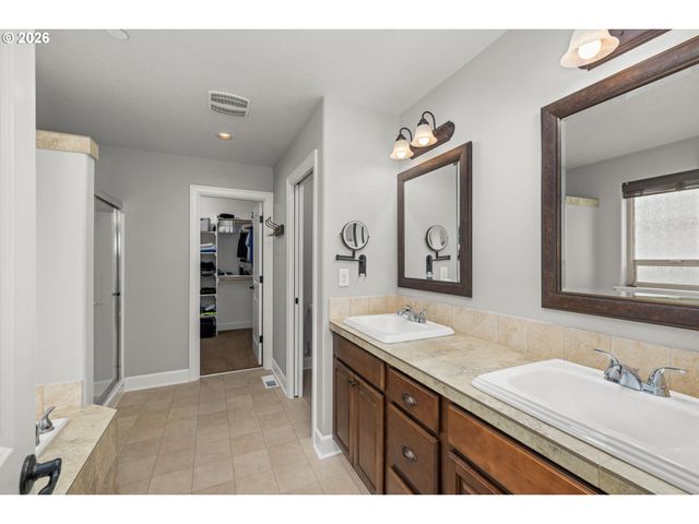 29374 Sw BROWN Rd, Wilsonville, OR 97070