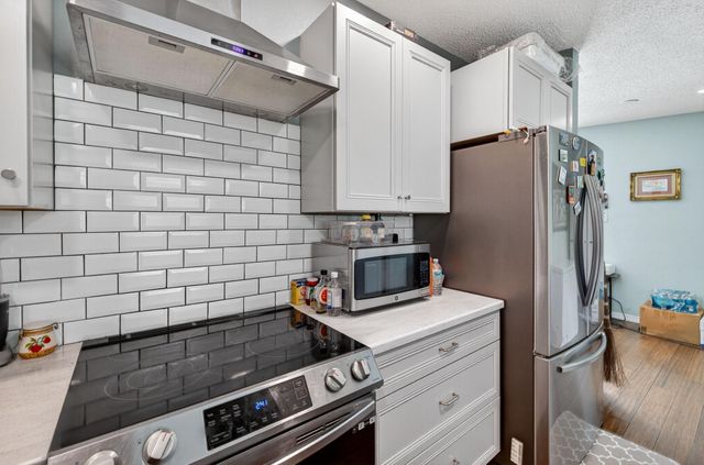 300 SW 25th Ave, Fort Lauderdale, FL 33312