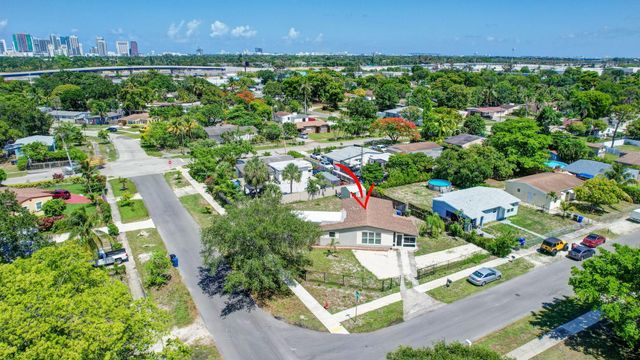 300 SW 25th Ave, Fort Lauderdale, FL 33312