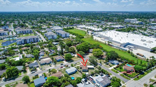 300 SW 25th Ave, Fort Lauderdale, FL 33312