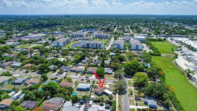 300 SW 25th Ave, Fort Lauderdale, FL 33312